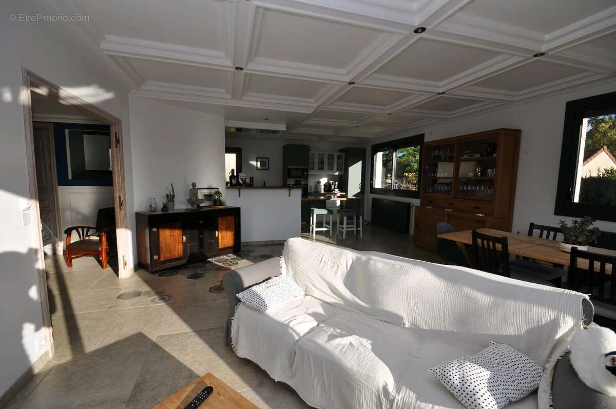 Maison à BRUYERES-LE-CHATEL