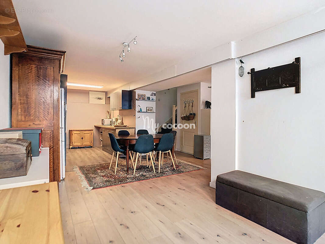 Maison à SAINT-DENIS-EN-BUGEY