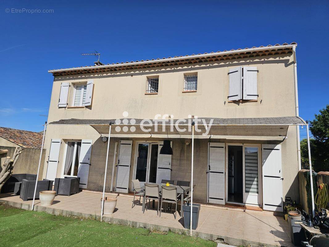 Maison à PERTUIS