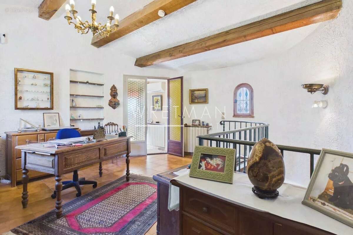 Villa à rénover avec piscine et vue panoramique  - Montauroux - photo 14