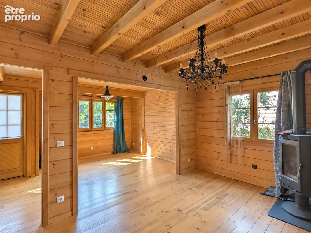 Chalet familial avec jardin arboré dans un environnement privilégié - photo 7