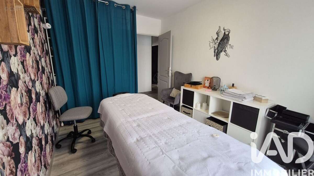 Maison 108 m² à Saint-Eugene  - photo 9