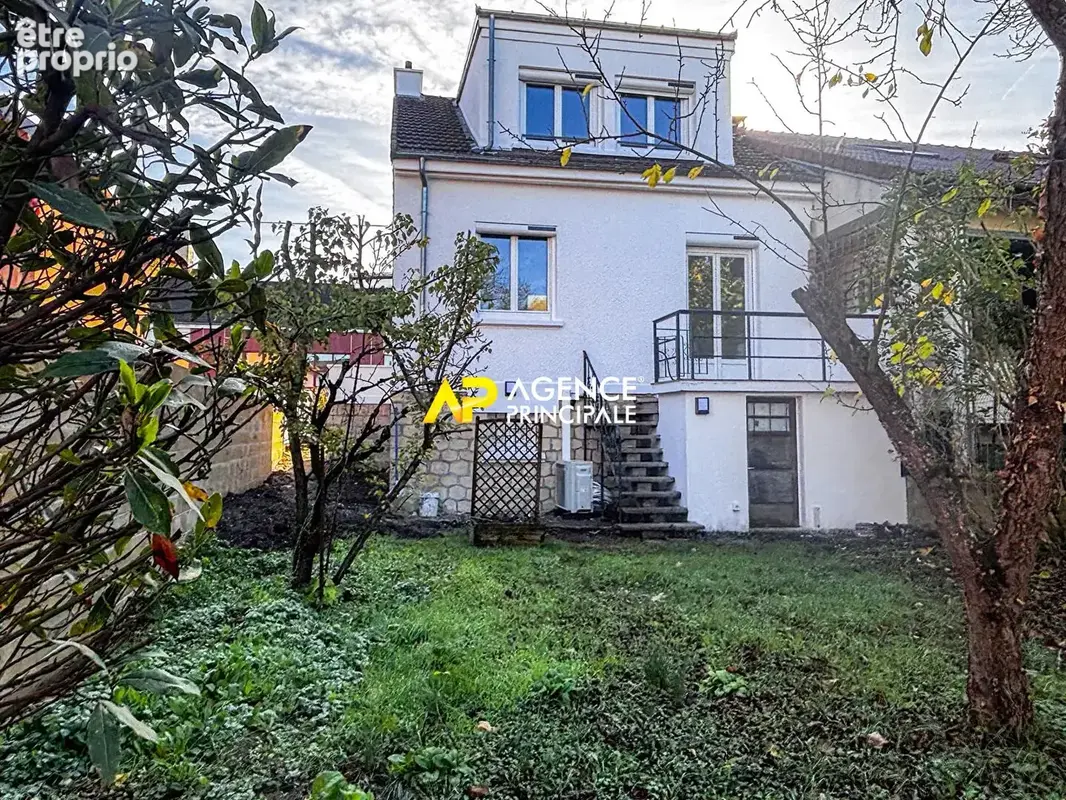 Maison à SARTROUVILLE
