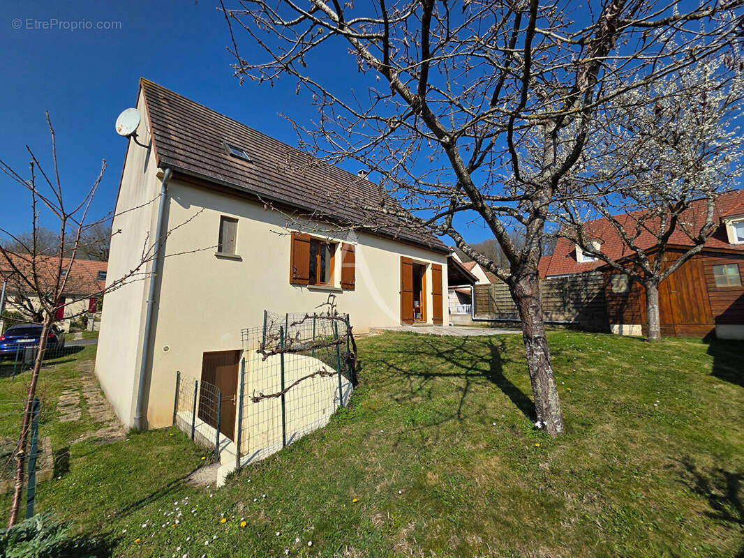 Maison à DOURDAN