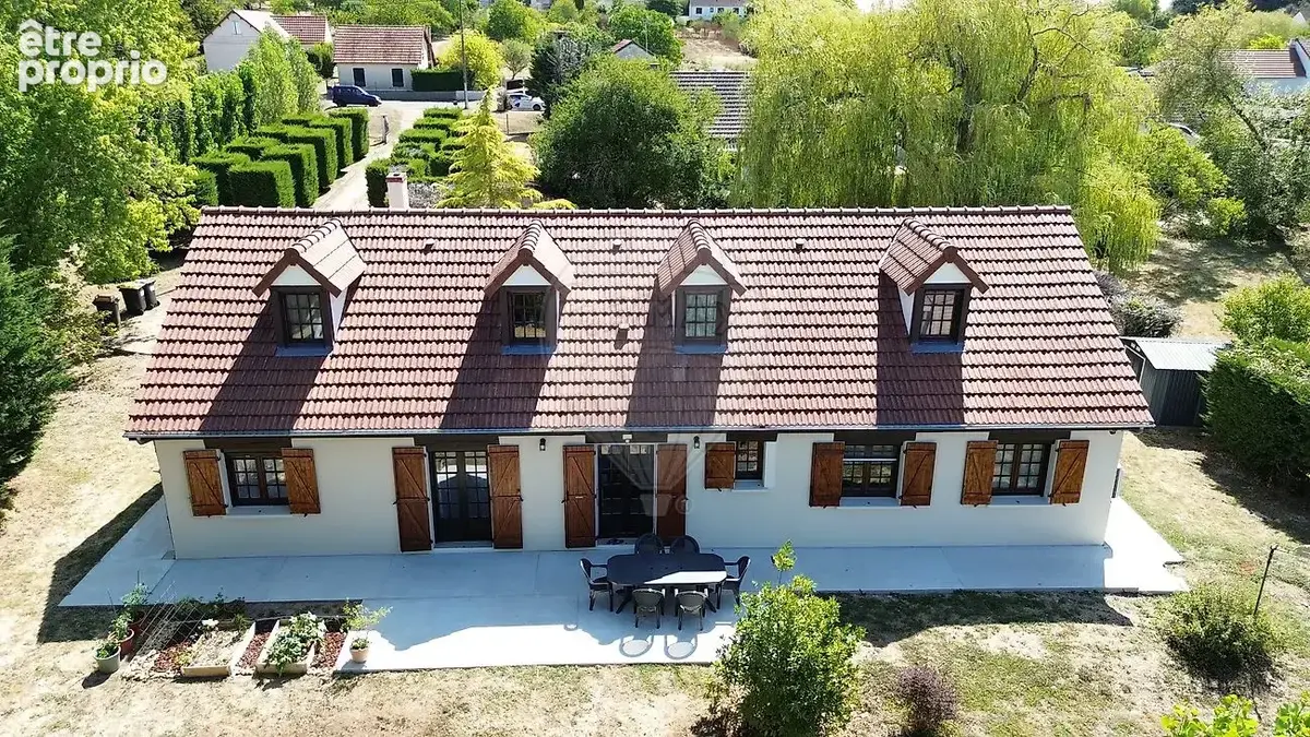 Maison à VARENNES-VAUZELLES