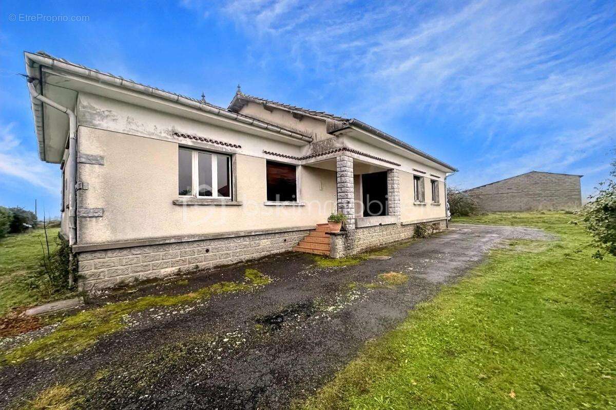 Maison à SAINT-LAURENT-BRETAGNE