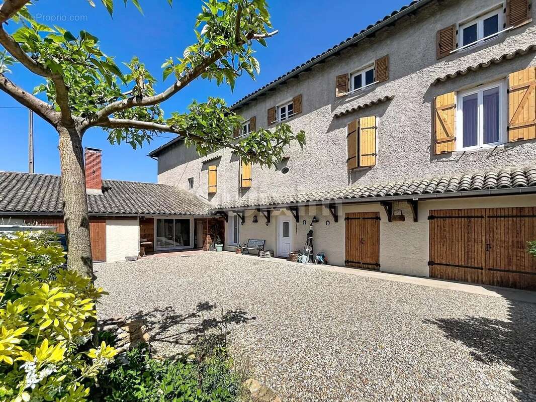Maison à CORCELLES-EN-BEAUJOLAIS