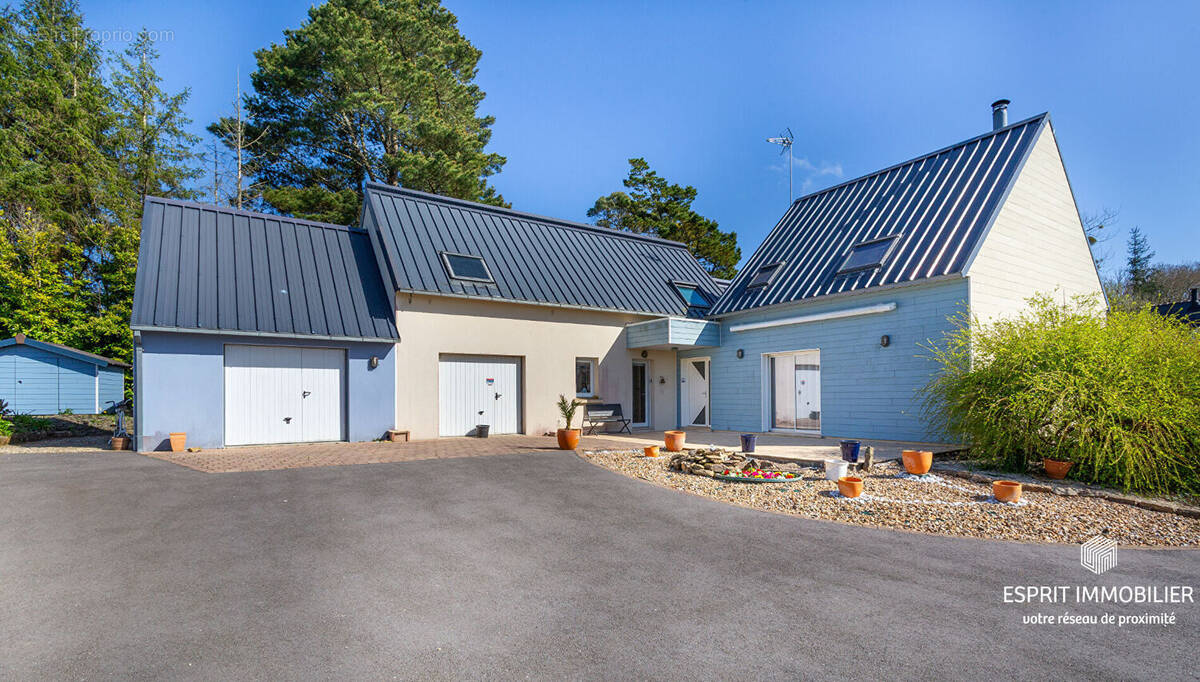 Maison à RIEC-SUR-BELON