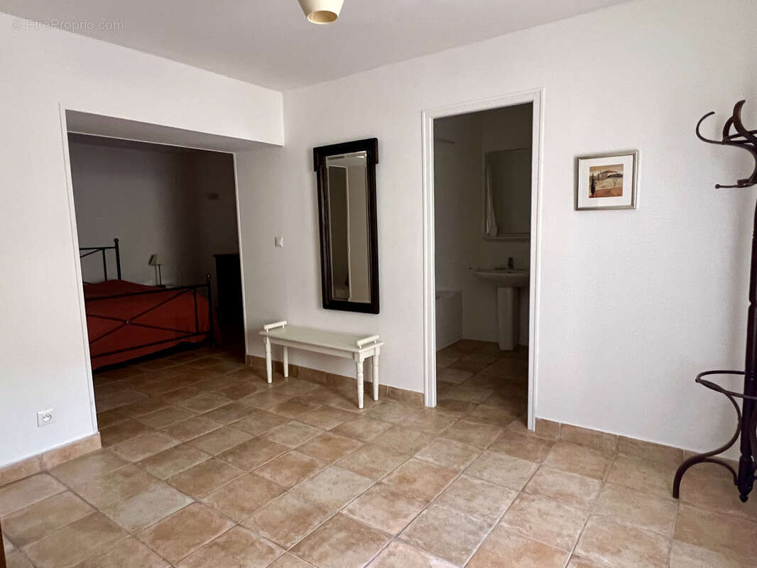 Maison à MONTBRUN-DES-CORBIERES