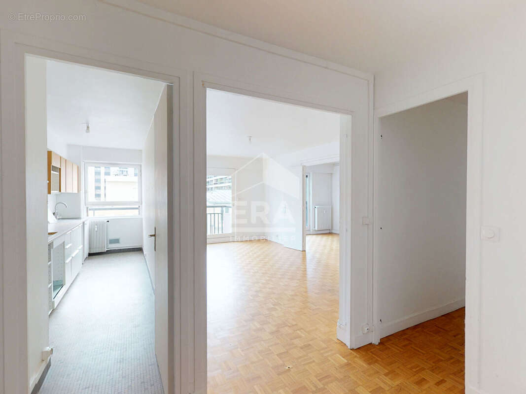 Appartement à PARIS-15E