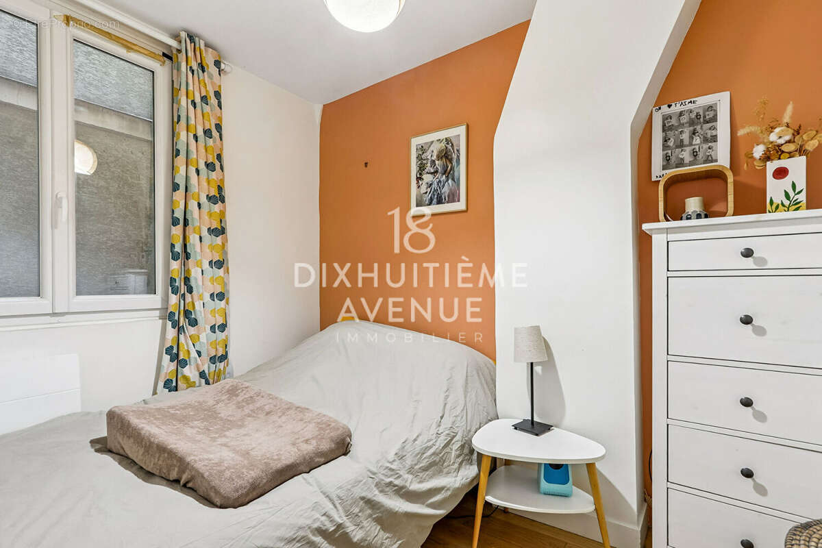 Appartement à PARIS-18E