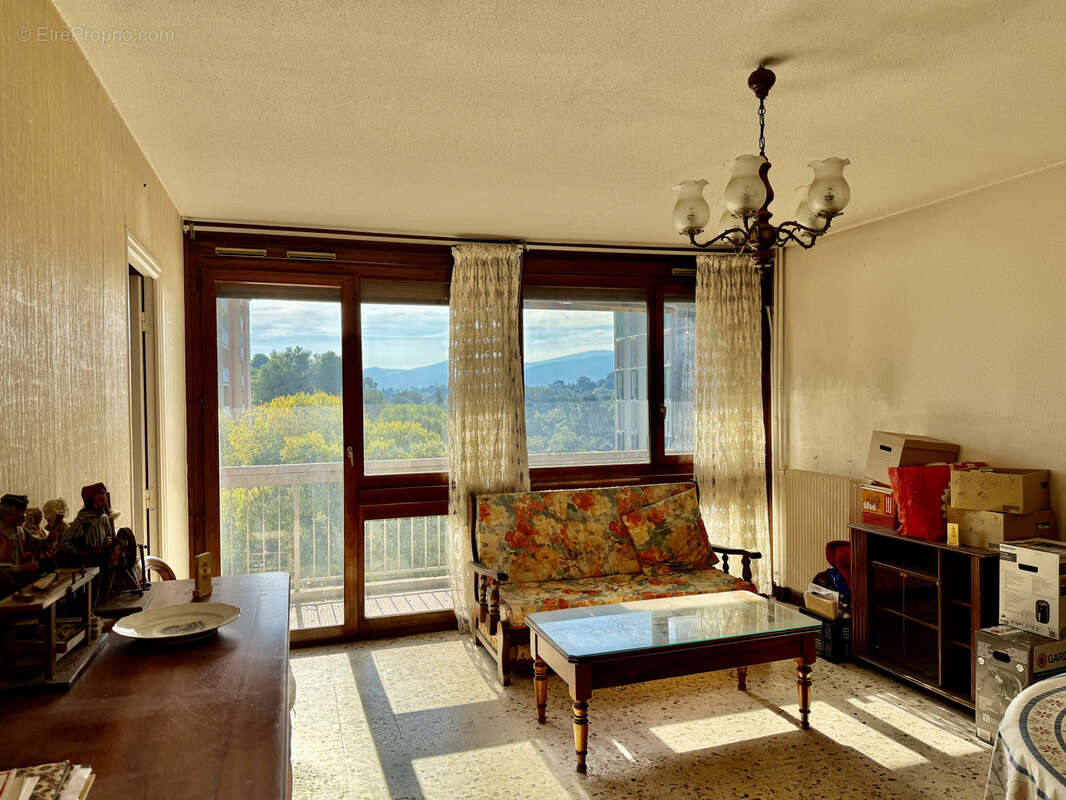 Appartement à MARSEILLE-13E