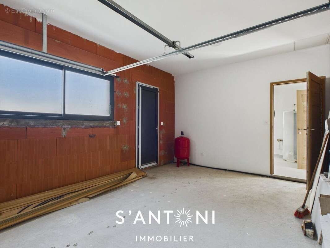 Villa de prestige - Frais de notaire réduits - Secteur privilégié - photo 19