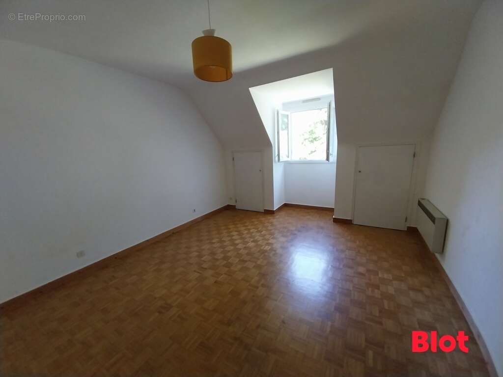 Maison à MINIAC-MORVAN