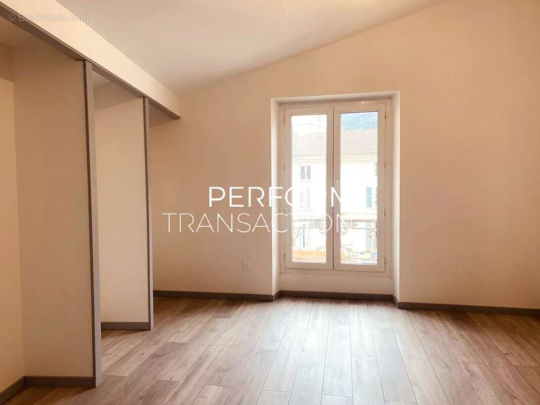 Appartement à VIZILLE