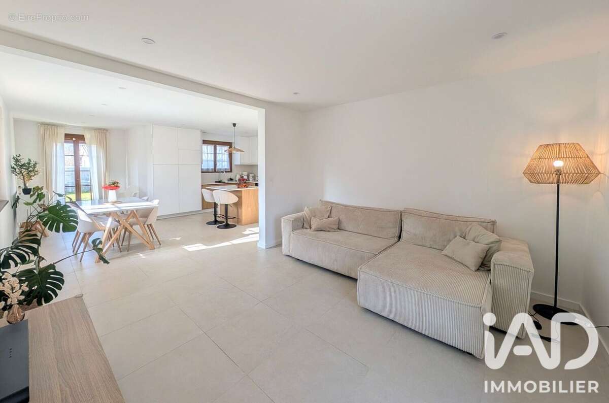 Maison 130 m² à Pujols-Sur-Ciron  - photo 3