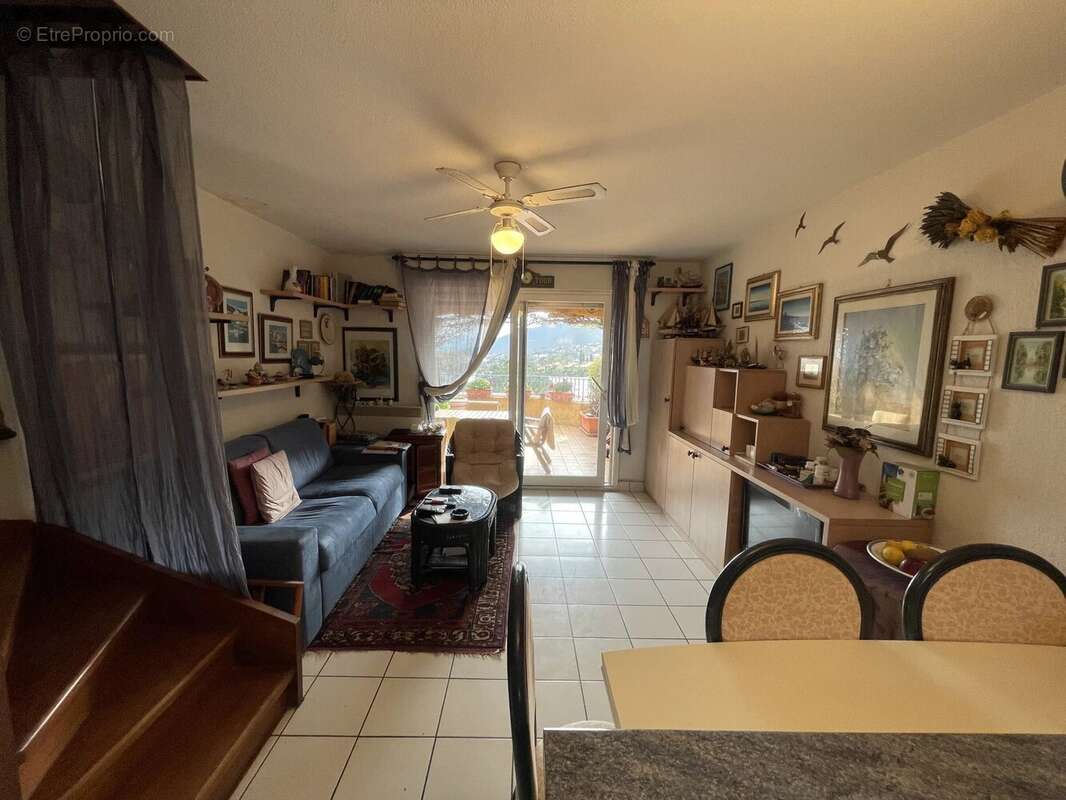 Appartement à THEOULE-SUR-MER