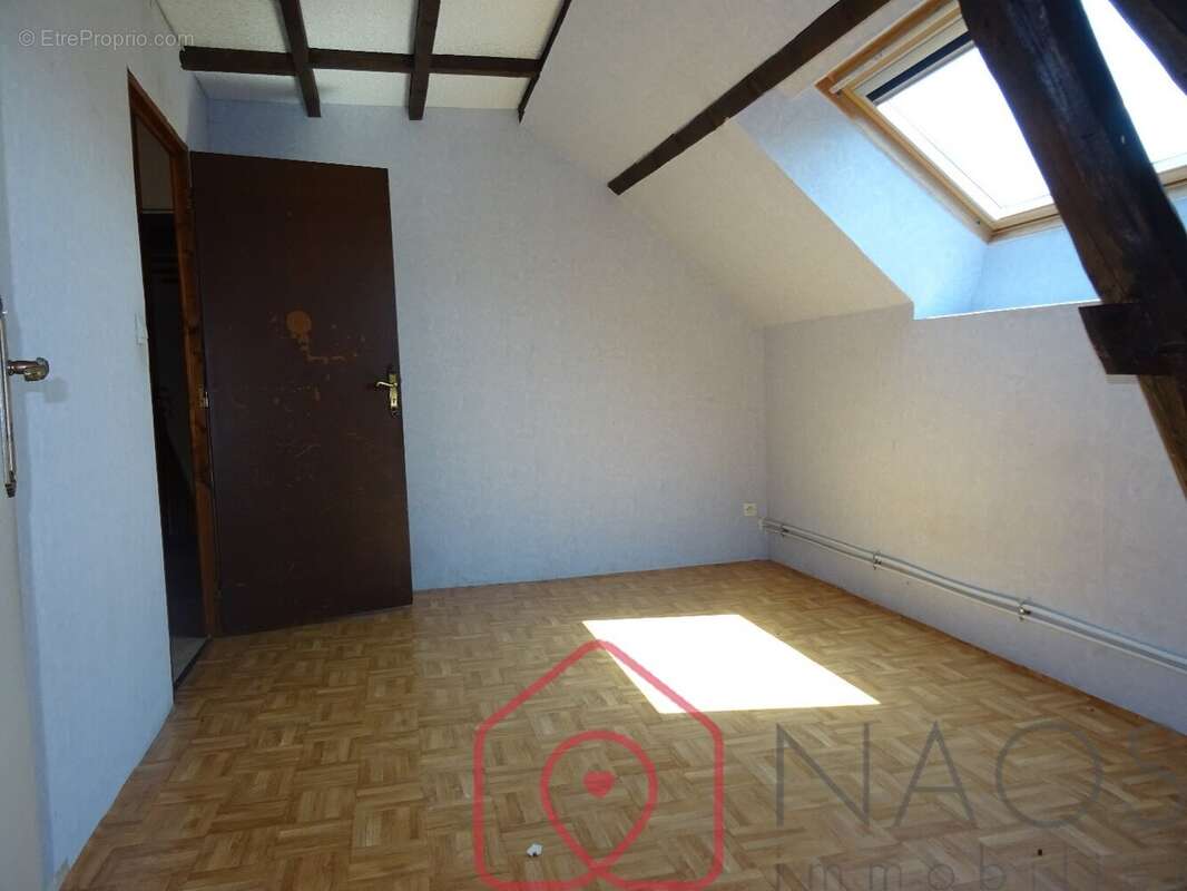 Maison à AUBIGNY-SUR-NERE