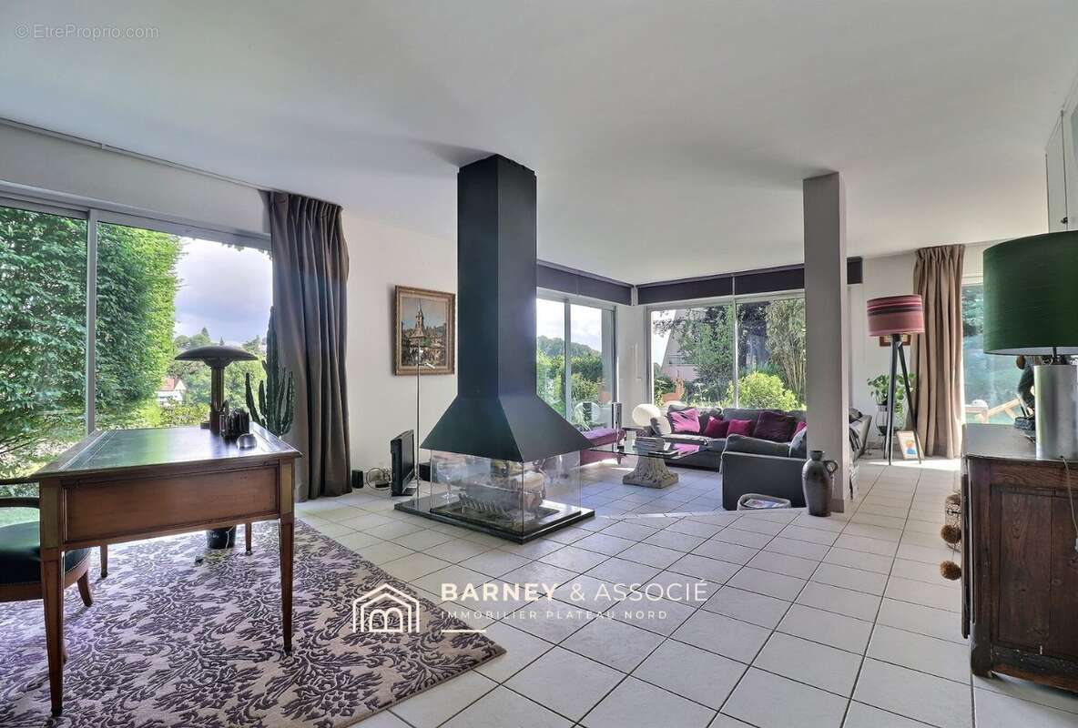 Maison 198 m² à Mont-Saint-Aignan  - photo 3