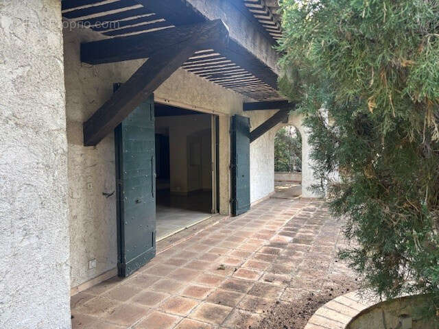 Maison à LE CANNET