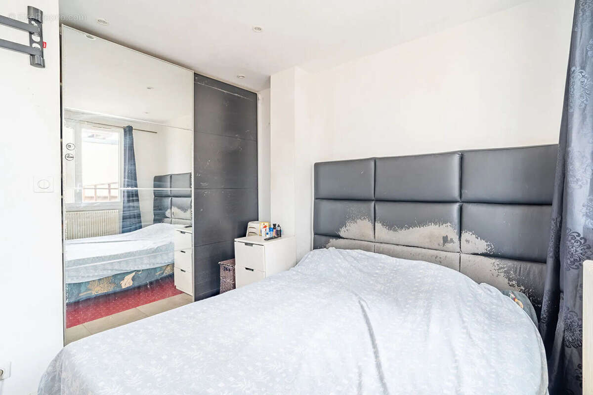 Appartement Villeneuve-la-Garenne 1 pièce 26 m² - Vendu loué - photo 5
