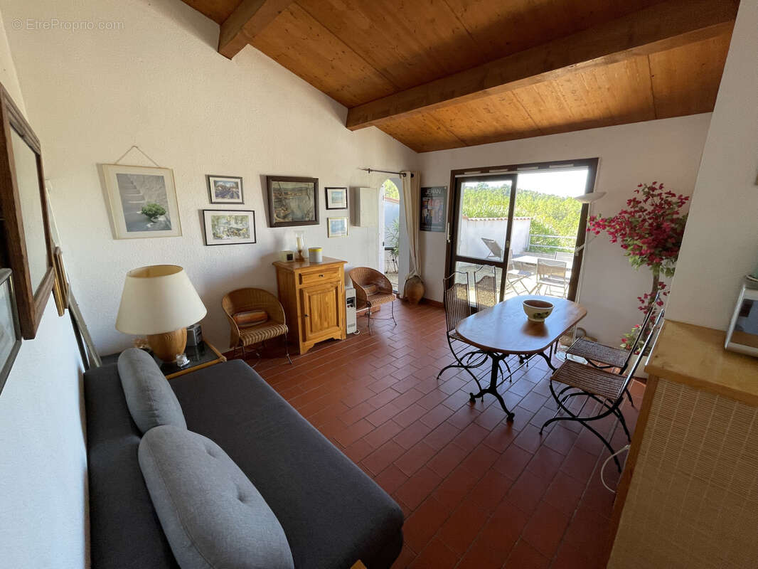 Maison à LA LONDE-LES-MAURES