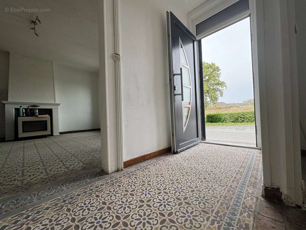 Maison 4 chambres , garage 60m² - photo 3