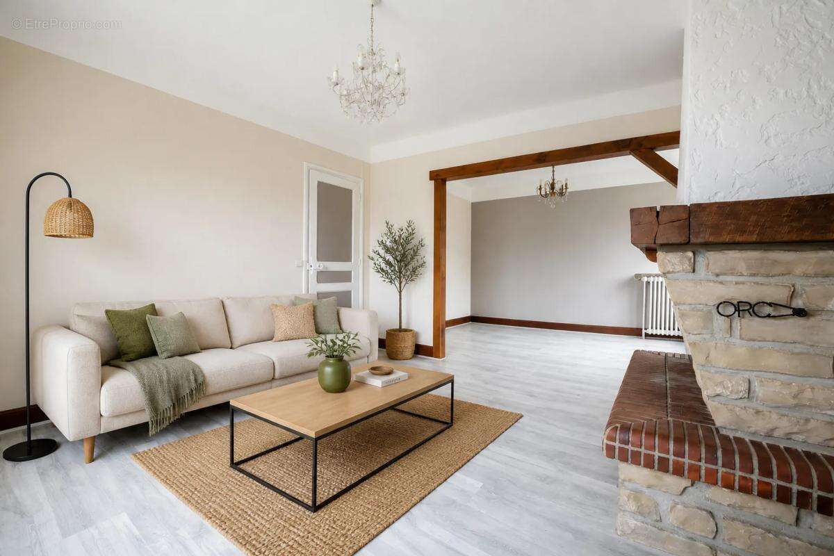 Maison familiale 5 pièces avec jardin à La Couture-Boussey - photo 4