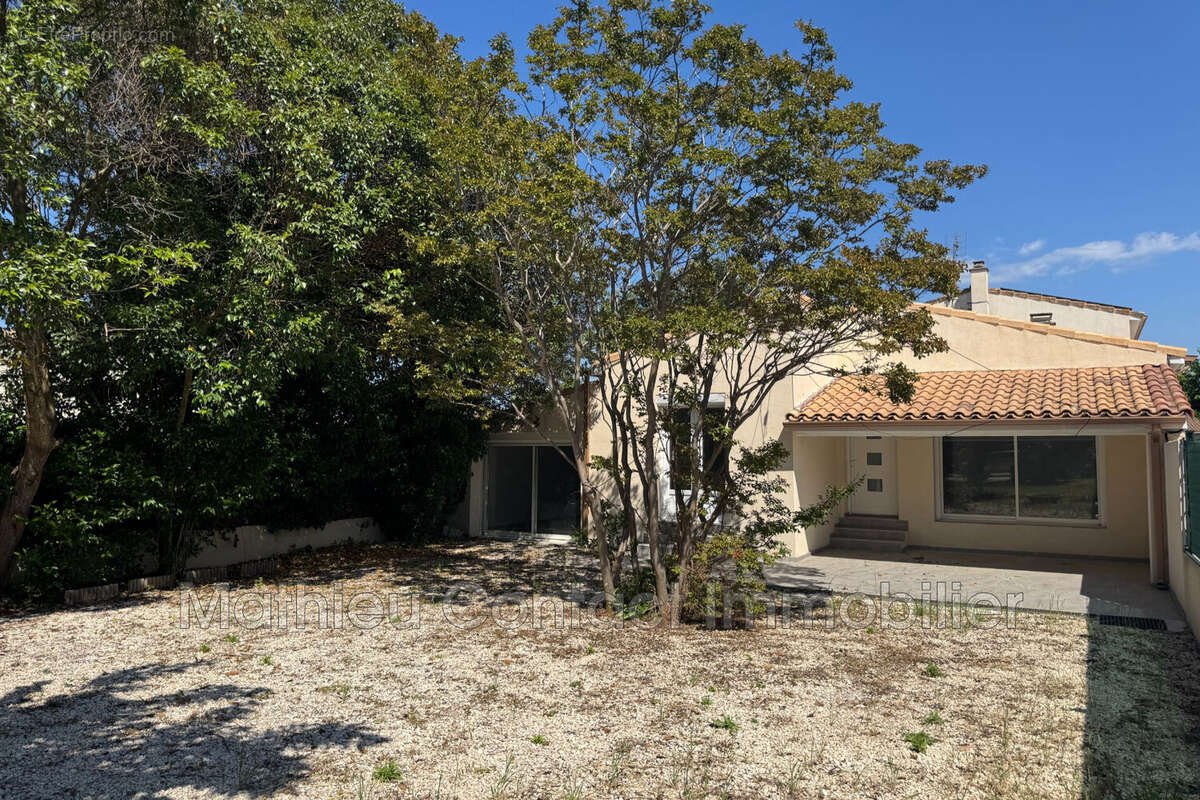 Maison à BOUILLARGUES