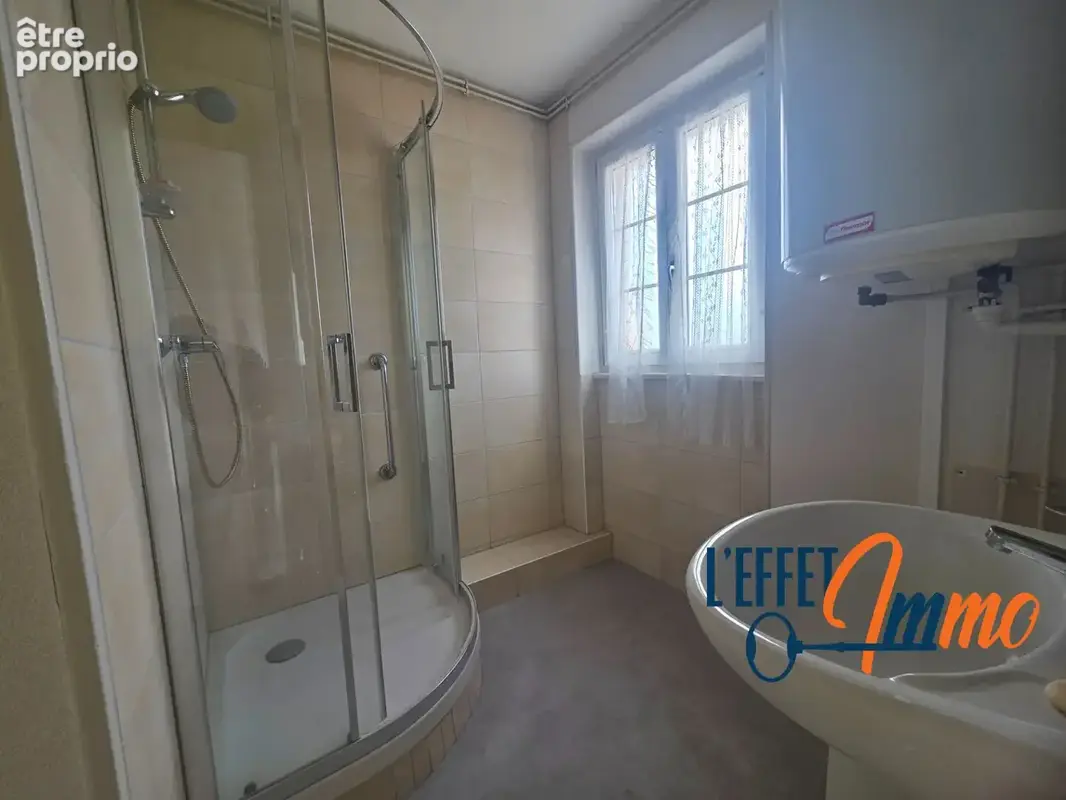 À vendre à Cernay ? Grand F3 entièrement rénové avec garage et cave - photo 4