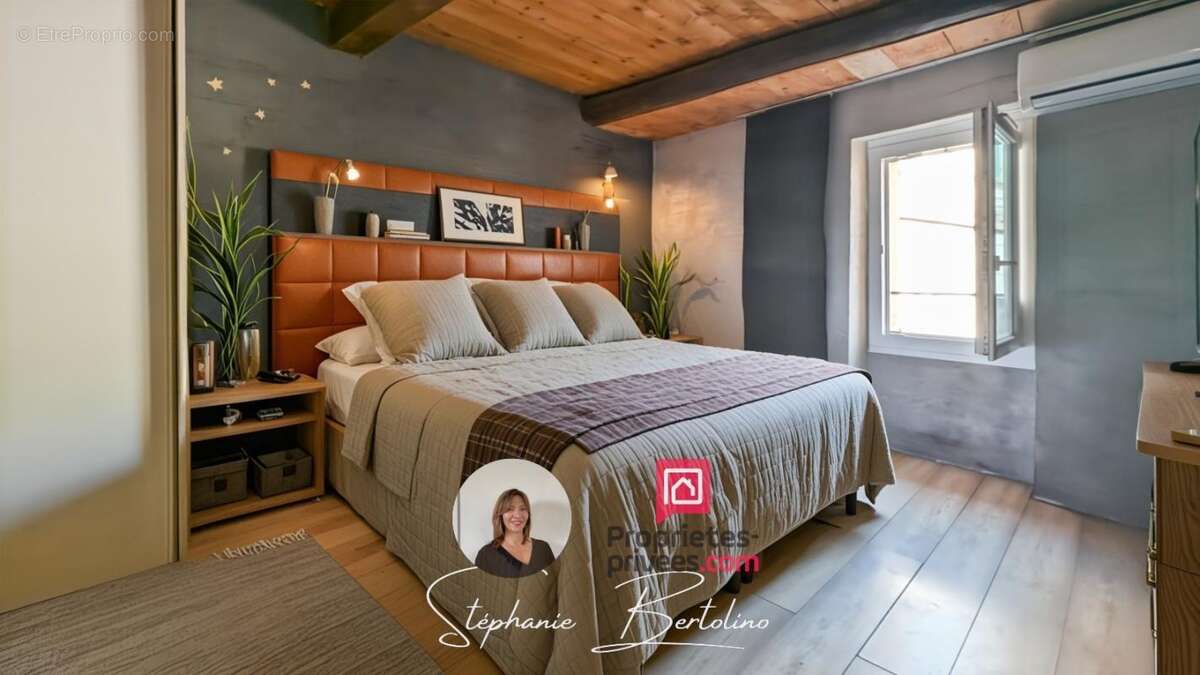 Maison à ROQUEBRUNE-SUR-ARGENS