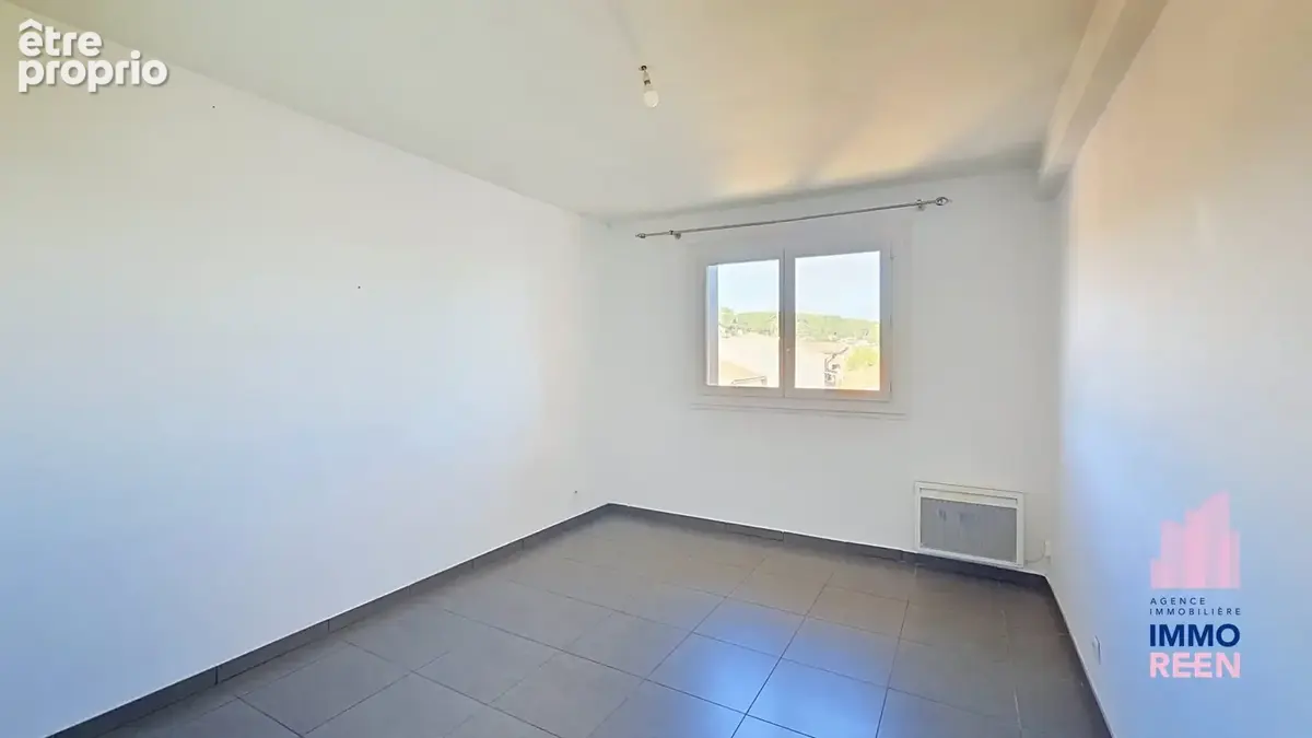 Appartement 3 pièces 66 m² à vendre à Cuers (83390) - photo 7