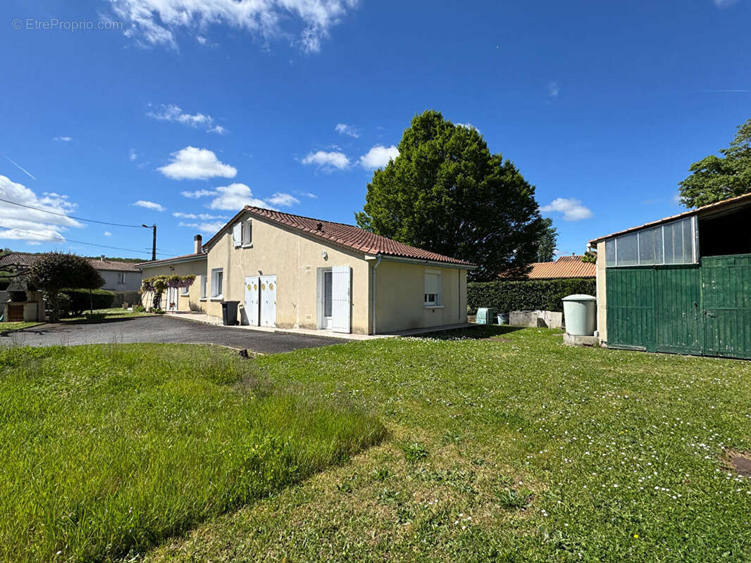 Maison à L'ISLE-D'ESPAGNAC