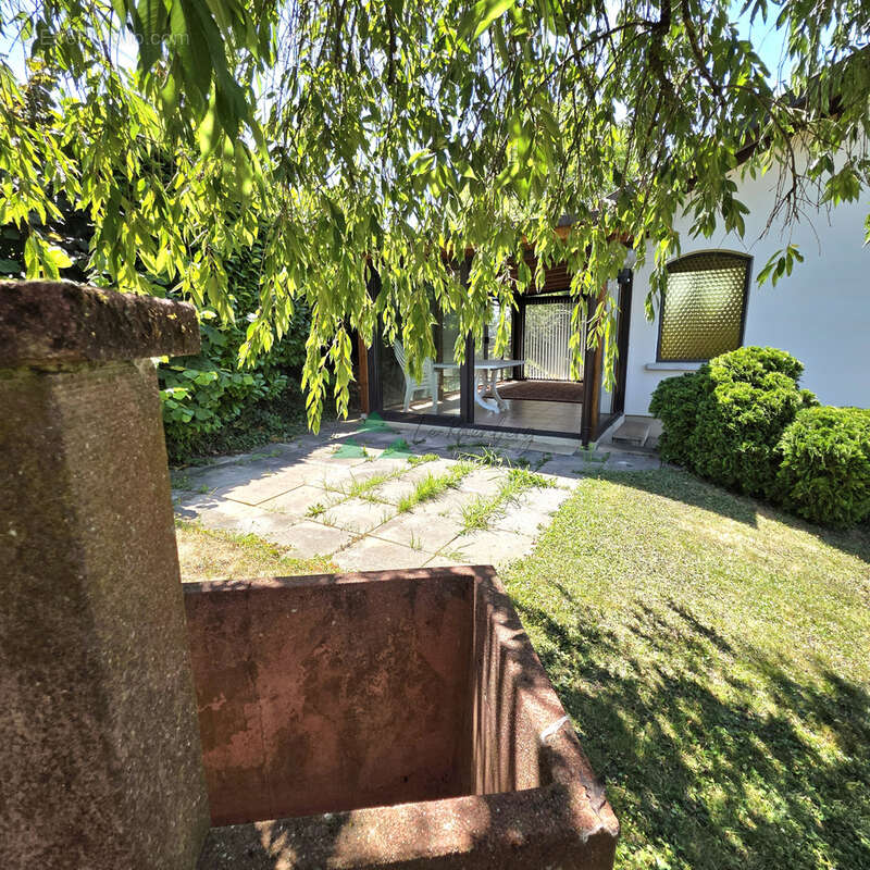 Maison familiale à fort potentiel   156 m2 avec grand terrain et vue dégagée - photo 12