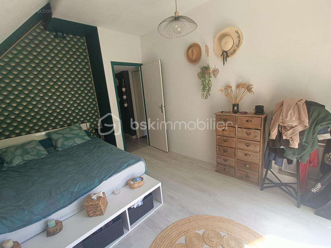 Maison à LAA-MONDRANS