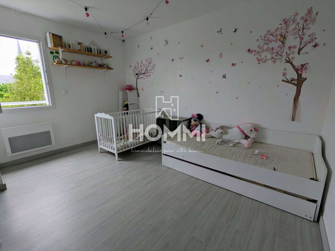 Maison 86 m² à Isse  - photo 4