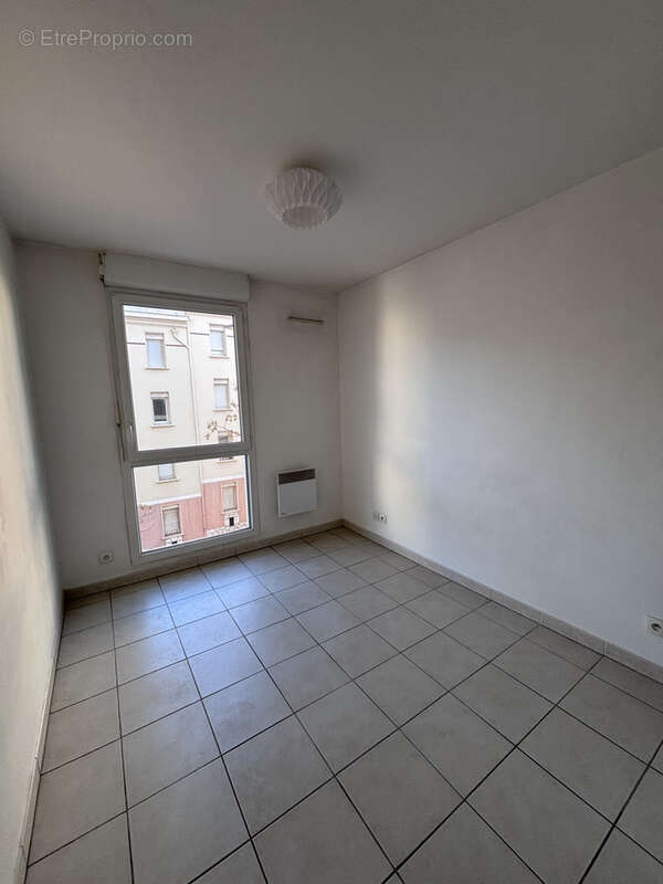Appartement à MARSEILLE-7E