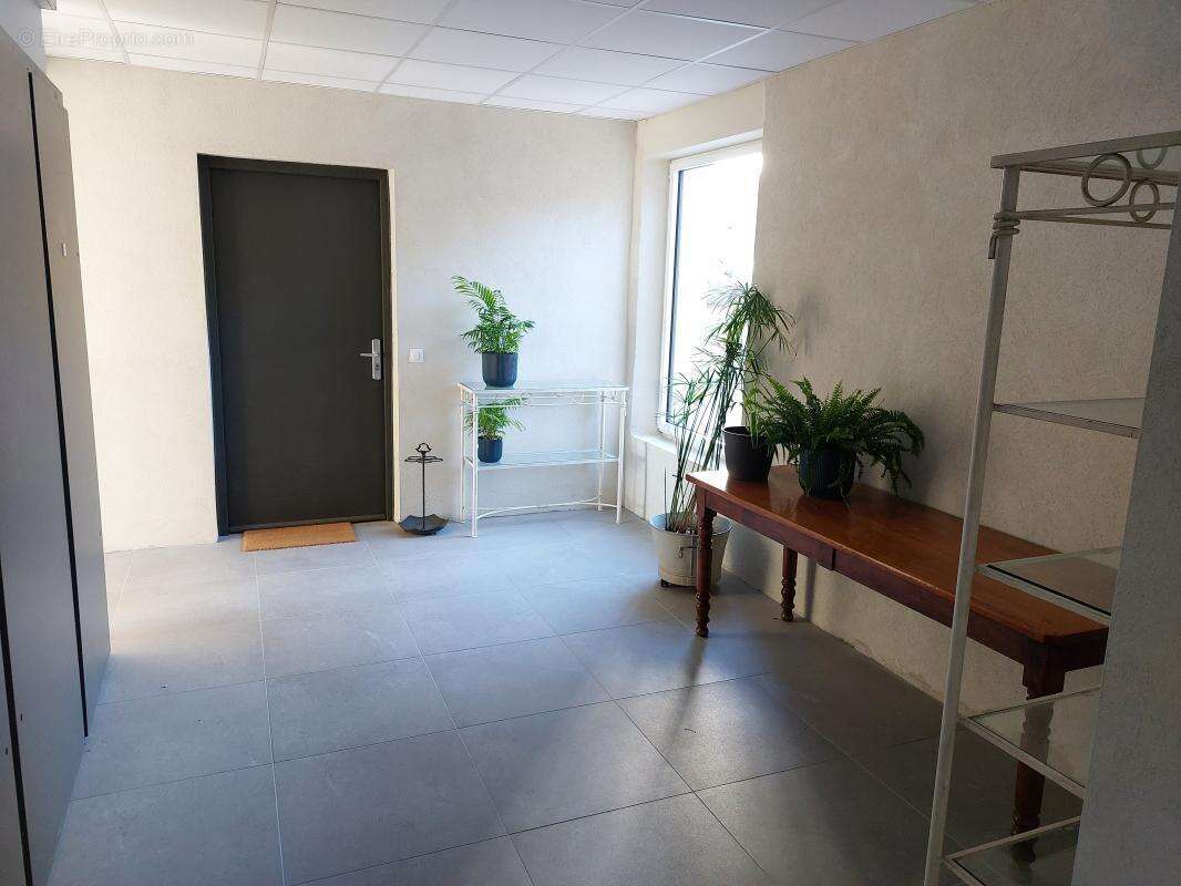 Appartement à MORNANT