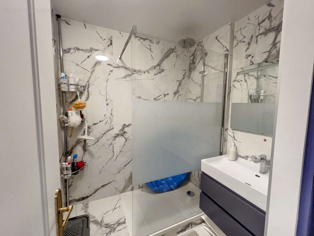 Appartement a vendre 3 pieces 68m2 - centre ville - photo 14