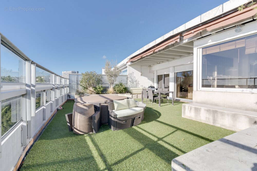 Appartement à MARSEILLE-8E