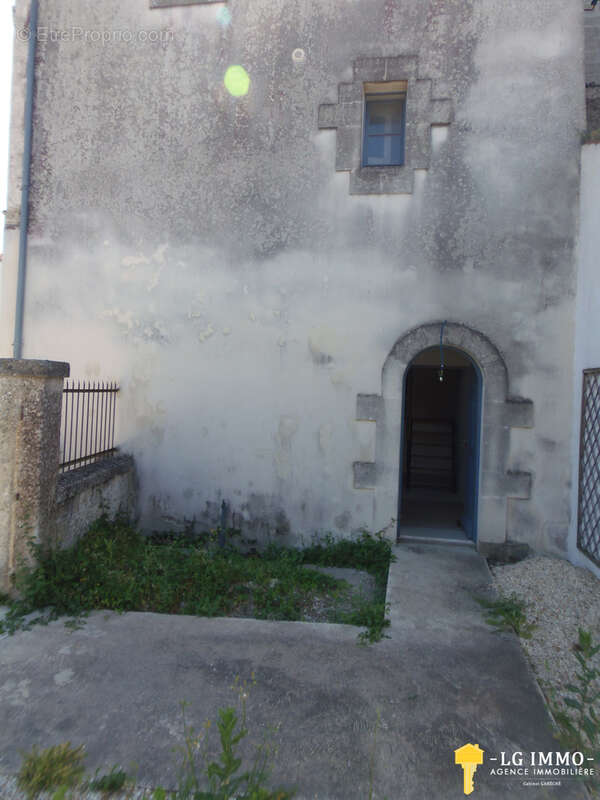 Appartement à MORTAGNE-SUR-GIRONDE