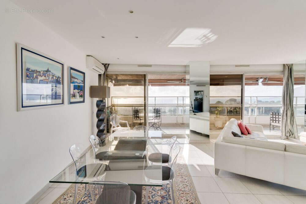 Appartement à MARSEILLE-8E
