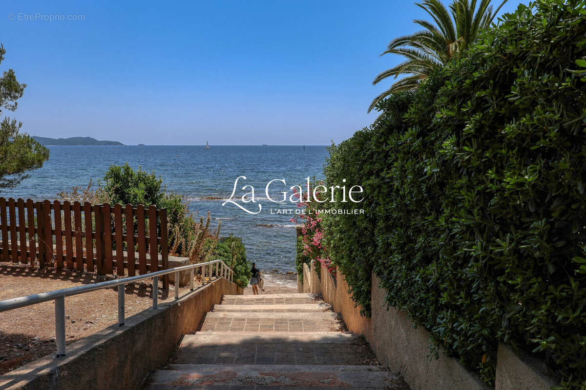 Appartement à CARQUEIRANNE