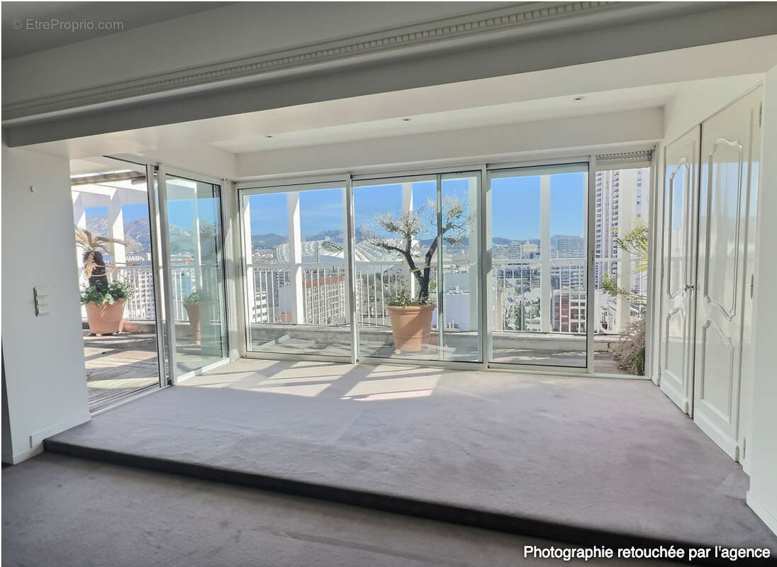 Appartement à MARSEILLE-8E