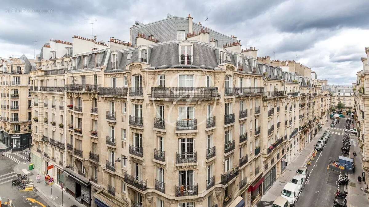 Appartement à PARIS-18E