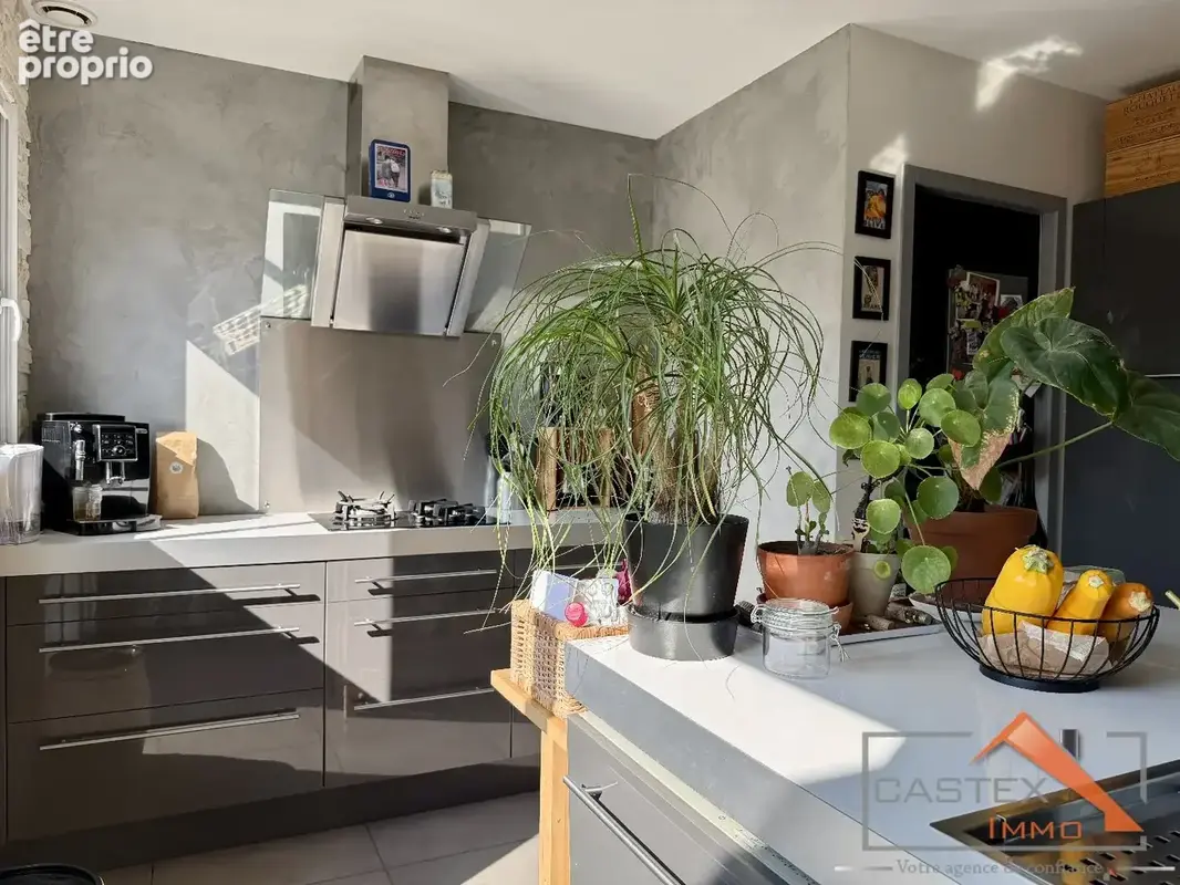 Boussens  Maison T5 récente avec piscine et terrain clos - photo 9