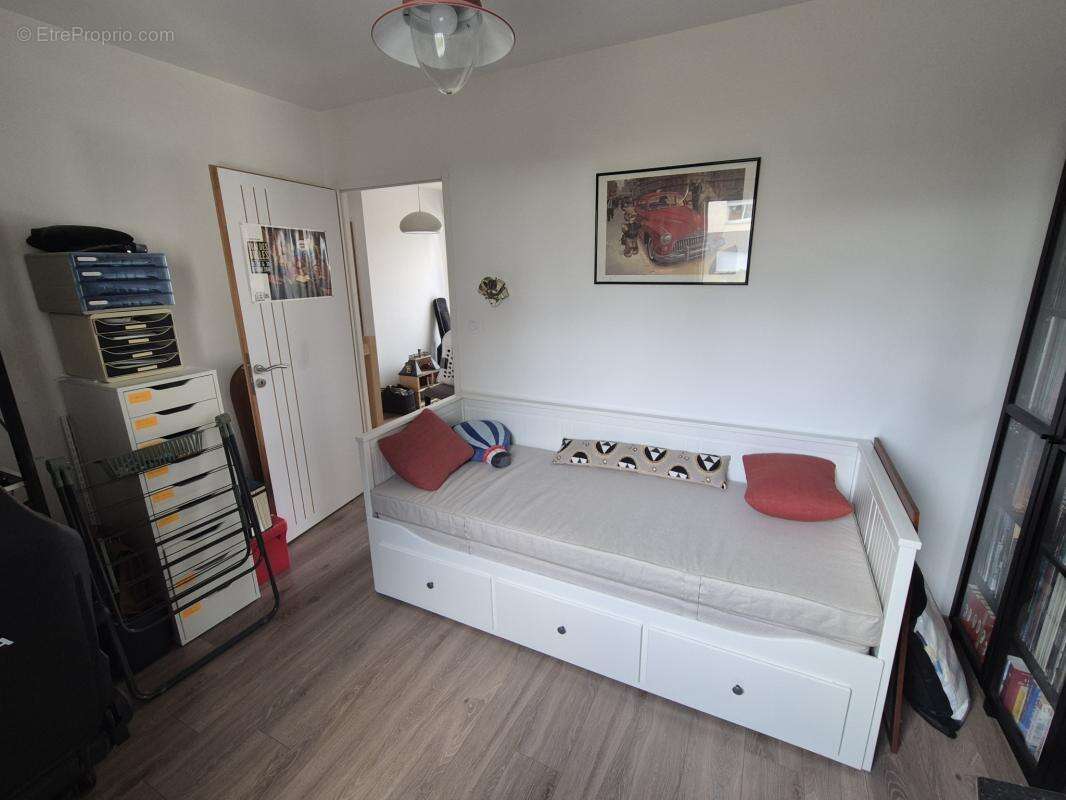 Maison 4 chambres dont 1 au RDC garage et jardin clos - photo 10