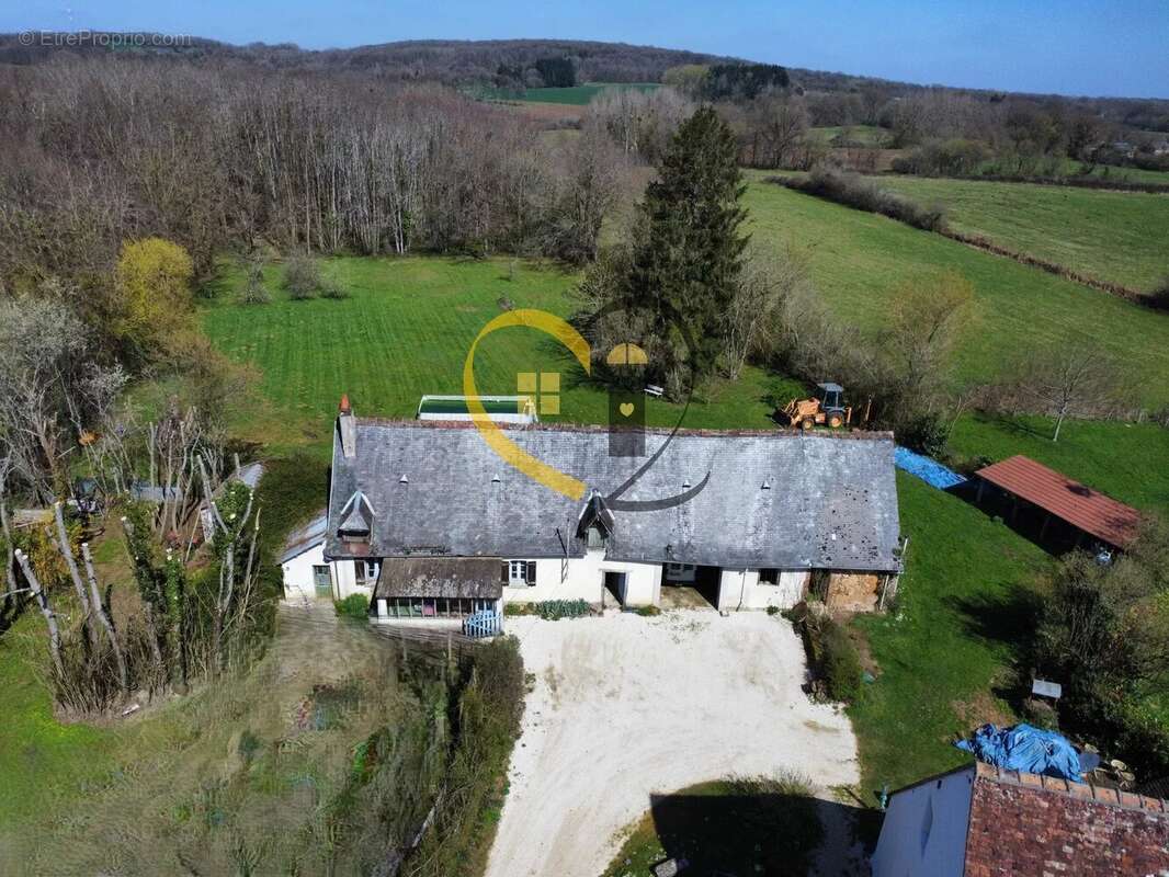 Maison à MENETOU-SALON