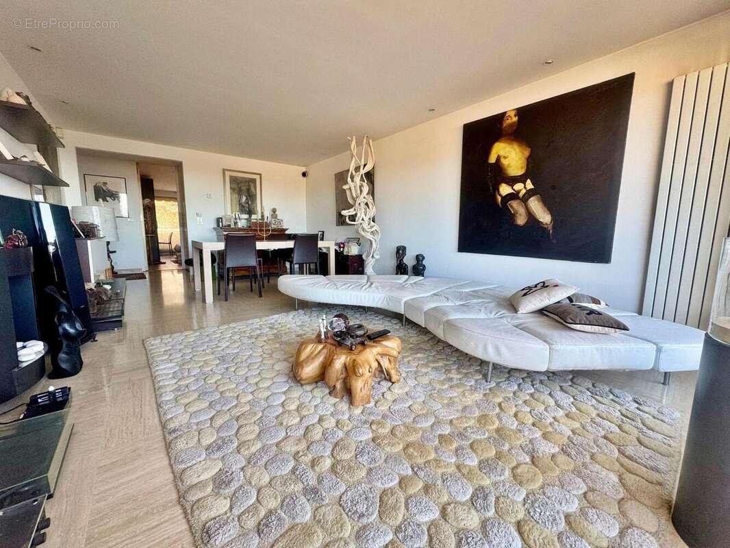   - Appartement à NICE
