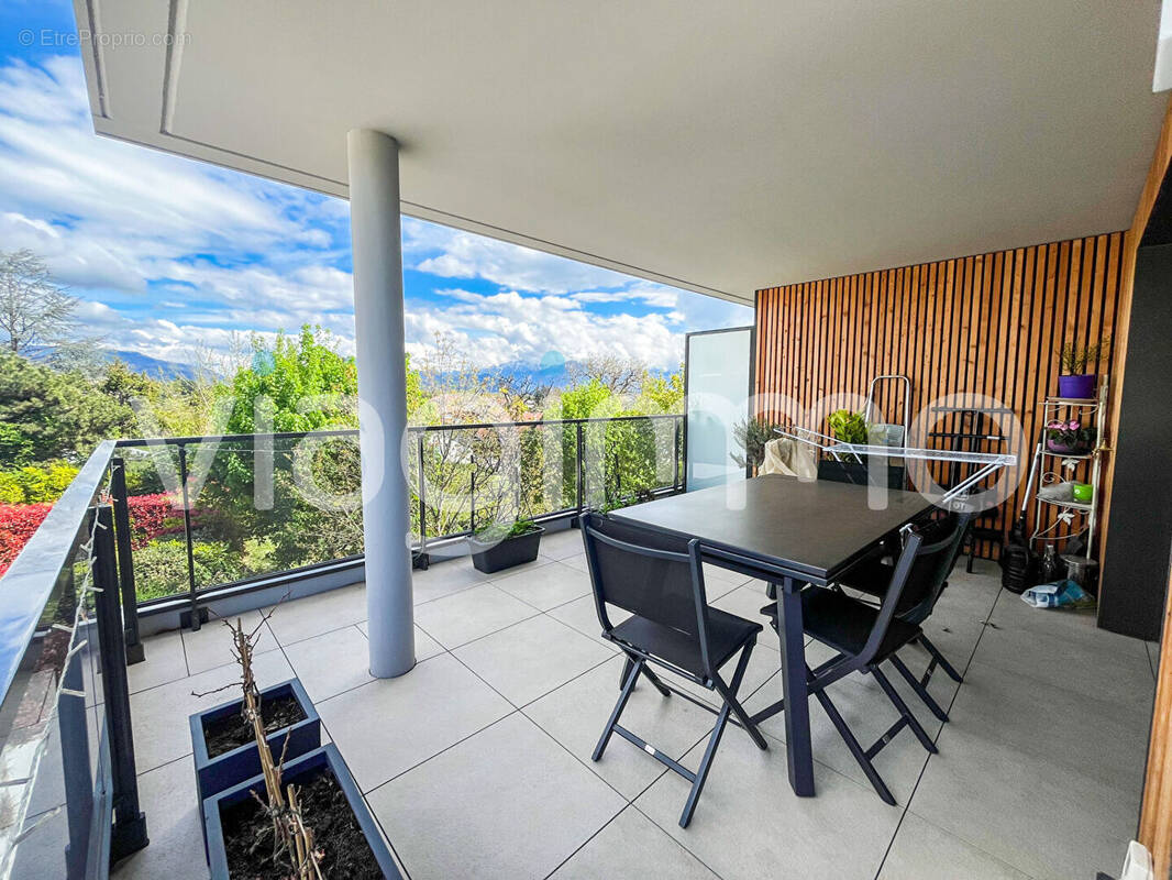 Appartement à VETRAZ-MONTHOUX